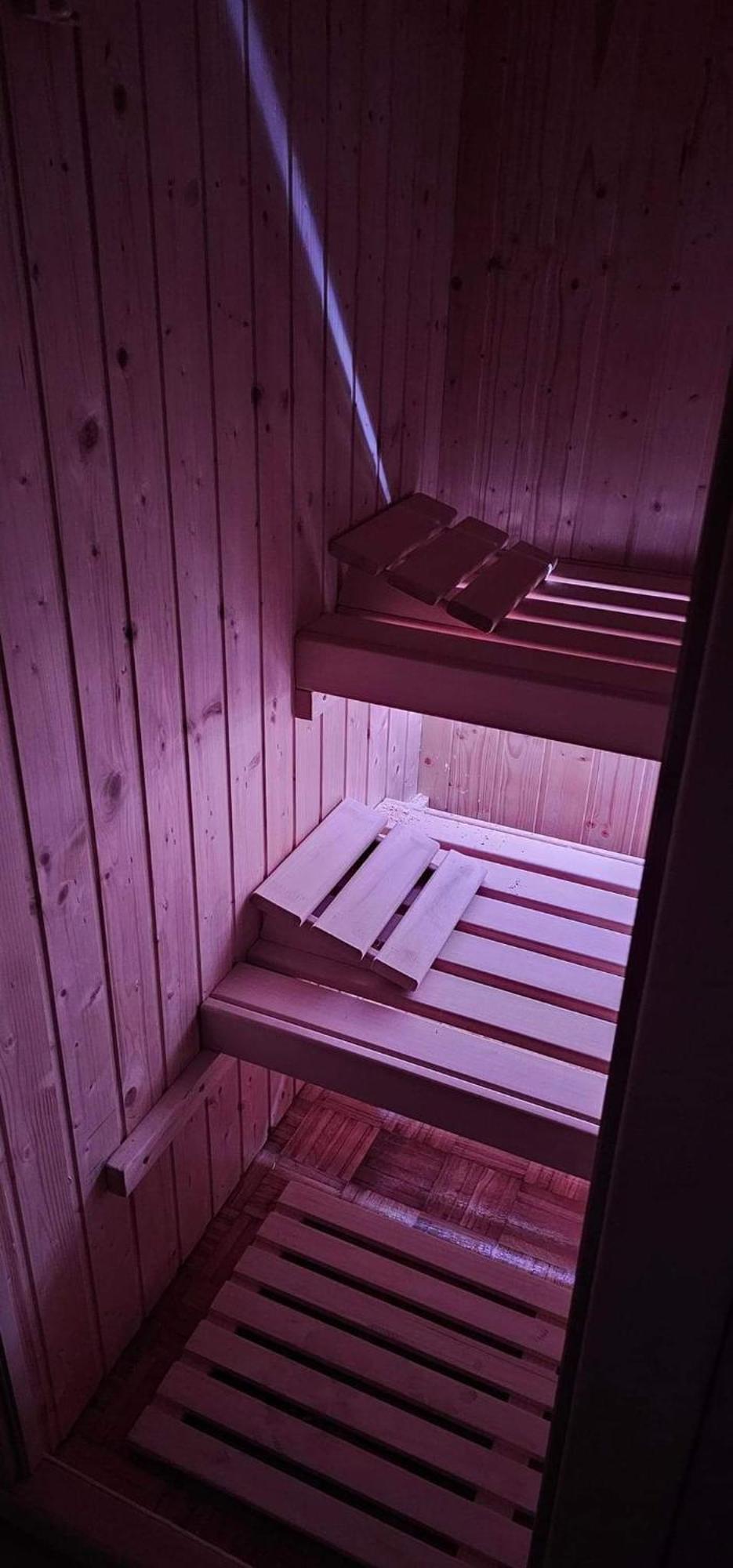 Stan Na Dan Kozarska Dubica Apartment Bosanska Dubica Екстериор снимка
