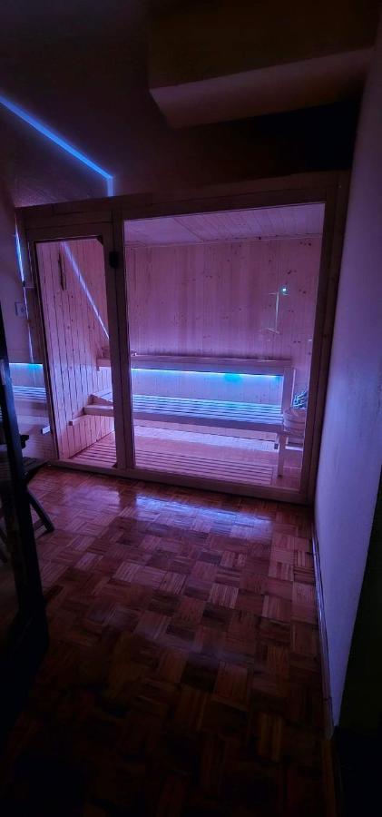 Stan Na Dan Kozarska Dubica Apartment Bosanska Dubica Екстериор снимка