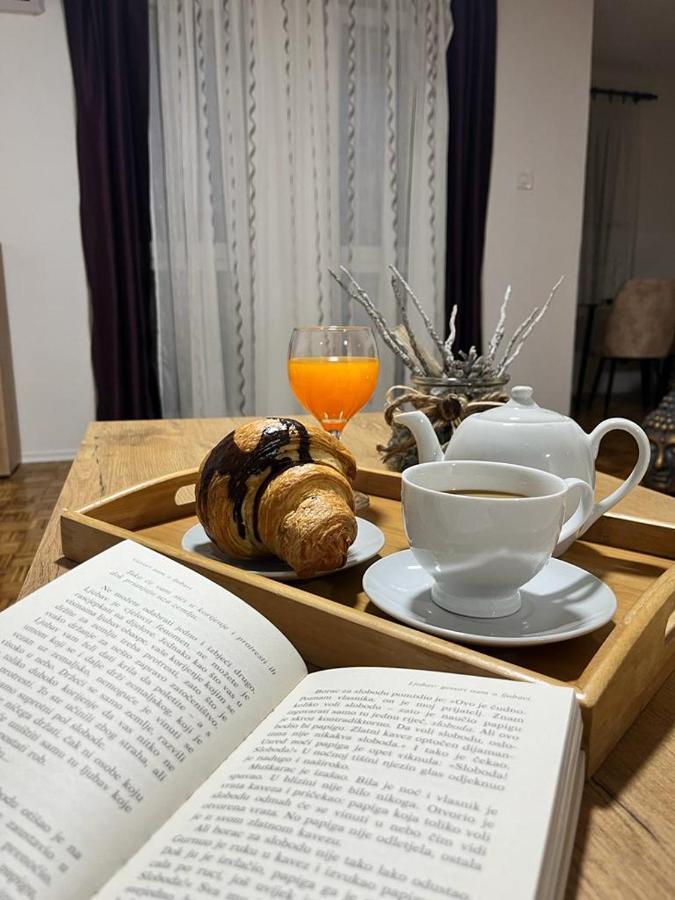 Stan Na Dan Kozarska Dubica Apartment Bosanska Dubica Екстериор снимка